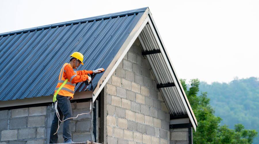 Expert Emergency Roof Repairs services in Copper City, MI